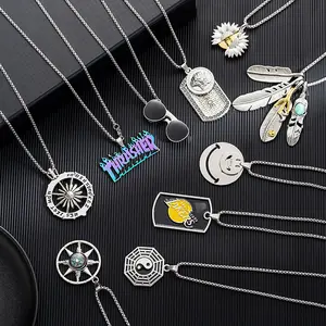 Kalung liontin baja Titanium pasangan, perhiasan kalung liontin baja tahan karat Niche, rantai Sweater modis trendi untuk pria dan wanita