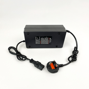Venta <span class=keywords><strong>de</strong></span> fábrica Motocicleta eléctrica 72V 20Ah Fuente <span class=keywords><strong>de</strong></span> alimentación estándar británica <span class=keywords><strong>Regulador</strong></span> <span class=keywords><strong>de</strong></span> voltaje Cargador Sistema eléctrico <span class=keywords><strong>de</strong></span> plomo y ácido - Product Image 3