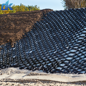 Géocell <span class=keywords><strong>en</strong></span> HDPE perforé texturé <span class=keywords><strong>de</strong></span> 100 mm et 200 mm pour le renforcement des chaussées routières, la protection des pentes, les murs <span class=keywords><strong>de</strong></span> soutènement et la stabilisation des fondations - Product Image 5