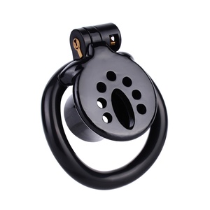 กรงครอบอวัยวะเพศชาย FRRK-252 แบบล็อคด้วยเรซิ่น ลายเปลวไฟ เซ็กซี่สำหรับผู้ชาย ทำจากพลาสติก น้ำหนักเบา ของเล่น BDSM สำหรับผู้ใหญ่ ขายส่งในร้านเซ็กส์ช็อป - Product Image 2