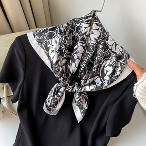 Sciarpa Quadrata di Lusso con Stampa Floreale per Donne, Morbido Foulard in Raso, <span class=keywords><strong>Fascia</strong></span> per <span class=keywords><strong>Capelli</strong></span>, Nastro per Acconciature, <span class=keywords><strong>Bandana</strong></span> - Product Image 6