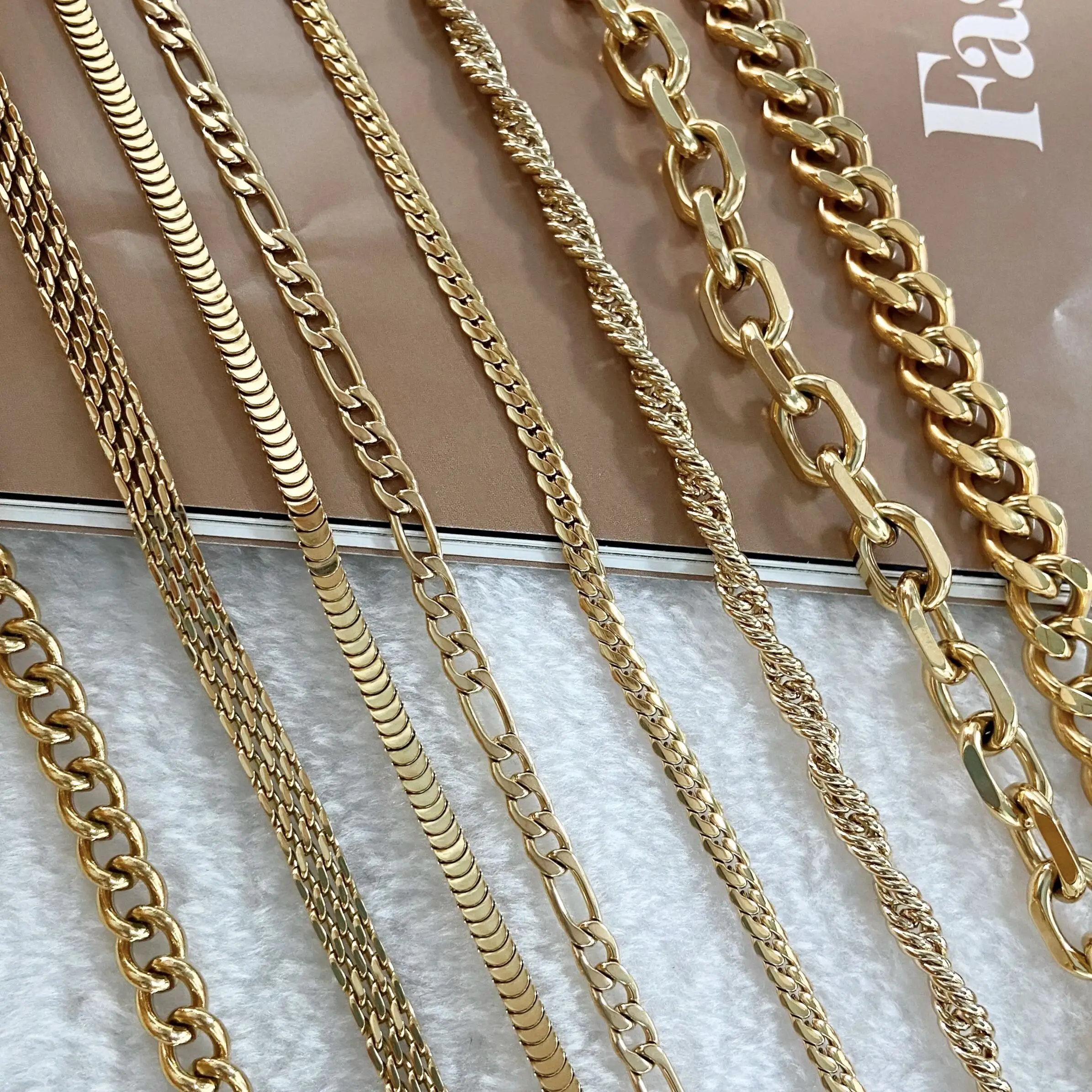 Vintage Men Women Jewelry Cuban Link Curb Chain Necklaces 18K Gold Plated Stainless Steel Multi Chains Necklaces