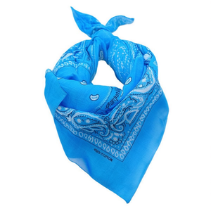 Sciarpa quadrata Angelina Complete Sky Blue in cotone paisley 54x54 cm da indossare sulla testa o sul collo - Product Image 1