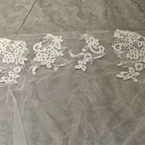 2026 Velo de Novia Personalizado de Alta Calidad Elegante Blanco Bordado a Mano - Product Image 5