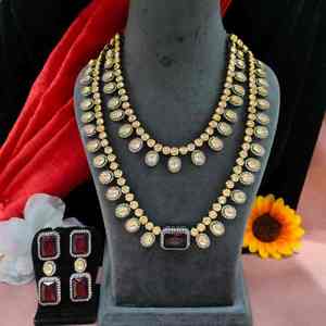 Parure de collier et boucles d'oreilles de mariage et de soirée, plaqué or, avec Kundan poli et Moissanite, style victorien - Bijoux longs et luxueux - Product Image 2