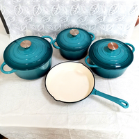 Set Peralatan Masak Besi Cor Berlapis Enamel Klasik Warna Krem Putih 4-Piece Dutch Oven Skillet Frying Pan Panci Masak Anti Lengket untuk Rumah
