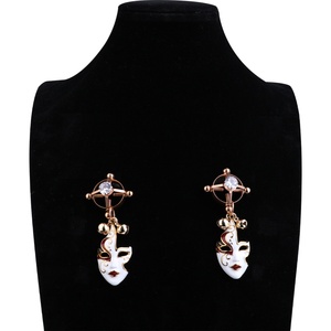 QKKQ Charme Pince à tétons avec petite masque, pendentif BDSM pour tétons, lingerie sexy, bijoux de tétons, jouets sexuels pour femmes - Product Image 5