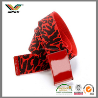 Ceinture de chasteté féminine décontractée Ceintures en PU et plastique pour femmes avec grande conception de sangle à boucle en alliage coloré