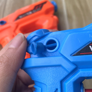 Mainan pistol air plastik kecil genggam anak, mainan luar ruangan kolam renang tekan permainan menembak musim panas - Product Image 4