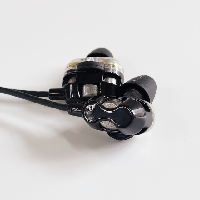 Super Bass  Earbuds Stereo with Microphone 3.5mm In-ear Wired Earphone Dual Speakers Earbuds