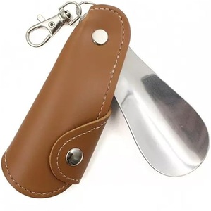 Nouveau Design PU cuir chausse-pied porte-clés roman cadeau paresseux <span class=keywords><strong>chaussure</strong></span> aide Portable cornes <span class=keywords><strong>de</strong></span> <span class=keywords><strong>chaussure</strong></span> pour hommes femmes les enfants âgés - Product Image 6
