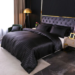 Ensemble <span class=keywords><strong>de</strong></span> literie <span class=keywords><strong>de</strong></span> luxe housse <span class=keywords><strong>de</strong></span> couette en Satin noir Twin Full Queen King Size rayures Super doux confortable linge <span class=keywords><strong>de</strong></span> lit couette Cove - Product Image 4