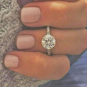 Anillo de Compromiso de Oro Blanco F1682 con Diamante Corte Brillante Redondo, Color G Natural, Joyería para Mujer - Product Image 2