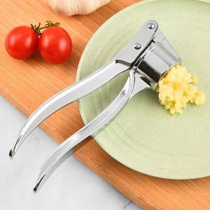 Manufacturer Mini Zinc Alloy Manual Garlic Press Kitchen Tools Small Lime Fruits Juicer Garlic Presser Ginger <b>Chopper</b> - Product Image 5