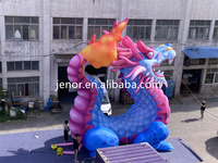 Dragon gonflable géant Cartoon Blow Up Personnage de dragon gonflable pour la publicité extérieure