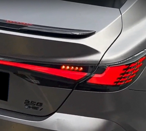 AURON Nuevas Luces Traseras LED Rojas Transparentes para HIACE 2024-2026 25W 12V Mejora de Actualización Precio de Fábrica - Product Image 4