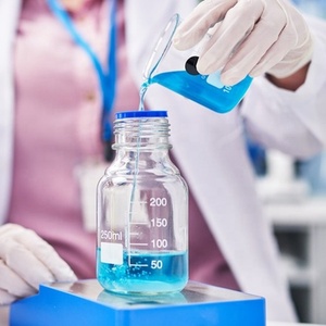 Botella de reactivo de vidrio transparente para laboratorio con tapa azul de rosca de 250 ml para almacenamiento de productos químicos - Product Image 2