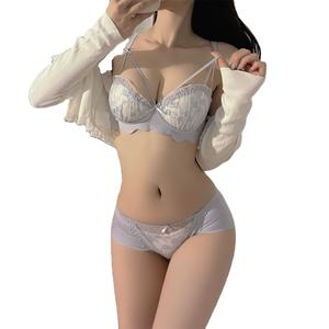 Lencería sexy de <span class=keywords><strong>encaje</strong></span> <span class=keywords><strong>con</strong></span> pechos pequeños para mujer, <span class=keywords><strong>Conjunto</strong></span> de sujetador explosivo sin soporte de <span class=keywords><strong>Aro</strong></span> de acero - Product Image 1