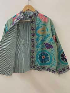 Chaqueta Boho de Algodón Transpirable con Botones, Bordada, con Estampado Animal y Encaje, Acolchada con Terciopelo Indio Suzani, Hecha a Mano, Exportador OEM - Product Image 5