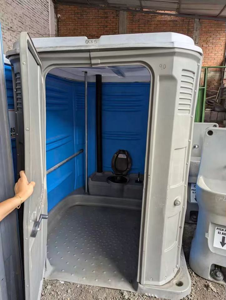 Low Shipping Cost Direct China Factory Mobile Outdoor Bathroom Portalet Camping Plastic Toilet Portable Toilet Portalet for Sale - Image 3