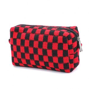 Pochette Cosmétique Tricotée Vintage Portable Trousse de Maquillage Tendance pour Voyage en Extérieur avec Fermeture Éclair - Product Image 3