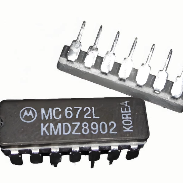 MC672L  NAND Gate, MC67 Series, 2-Func, 2-Input, CDIP16