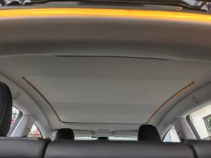Toit ouvrant rétractable à commande vocale pour Tesla Model Y, pare-soleil électrique anti-UV et éclairage d'ambiance - Product Image 3