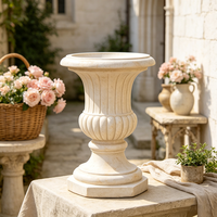 Socle de jardin en résine de style urne classique, fait main et peint à la main, forme irrégulière cannelée, piédestal de présentation vintage décoratif