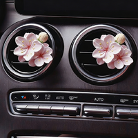 Penyegar Udara Mobil Modern CREST Peach Blossom, Klip Ventilasi, Batu Gipsum Bunga, Pencahayaan Ambient, Aroma Tahan Lama, Tanpa Listrik