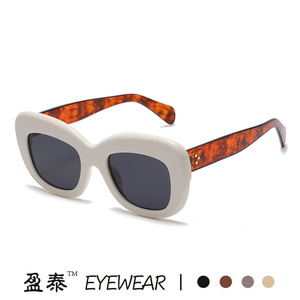 แว่นตา แว่นกันแดดทรงแคทอายขนาดใหญ่ UV400 กรอบพีซี แฟชั่นสตรี สไตล์สตรีท - Product Image 2