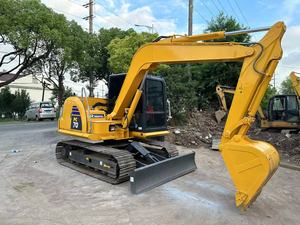 Excavatrice d'occasion Komatsu PC70 de 7 tonnes à faible durée de fonctionnement, moteur Cummins et pompe à bas prix - Product Image 6