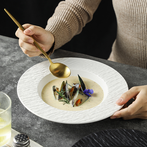 Plat et assiette de chargeur de vaisselle en céramique européenne durable de prix usine pour l'usage de mariage et de restaurant - Product Image 5