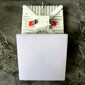 Panel de Luz LED Empotrable, 3500K Blanco Cálido, Cuerpo de Aluminio, 120 °   Ángulo de Haz IP44 - Product Image 1