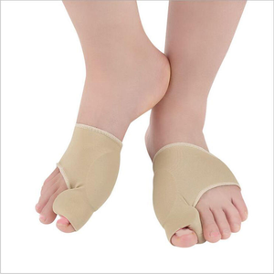 Separador de <span class=keywords><strong>pies</strong></span>, juego de juanetes de silicona, Corrector, producto de China con Protector de <span class=keywords><strong>dedos</strong></span> de alta calidad, calcetines de silicona para el cuidado de los <span class=keywords><strong>pies</strong></span> - Product Image 2