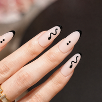 Faux ongles à presser moyens, base nude, motif serpent français noir, réutilisables, à coller, pour la vente en gros