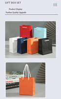 Sacs en papier portables et portables en stock, couleur unie, pour vêtements, cosmétiques, accessoires et cadeaux