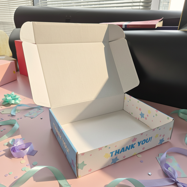 Custom Design Mailer Box Packaging White & Black Folding Mailer Boxes for Candle, Flower & Office Supplies
