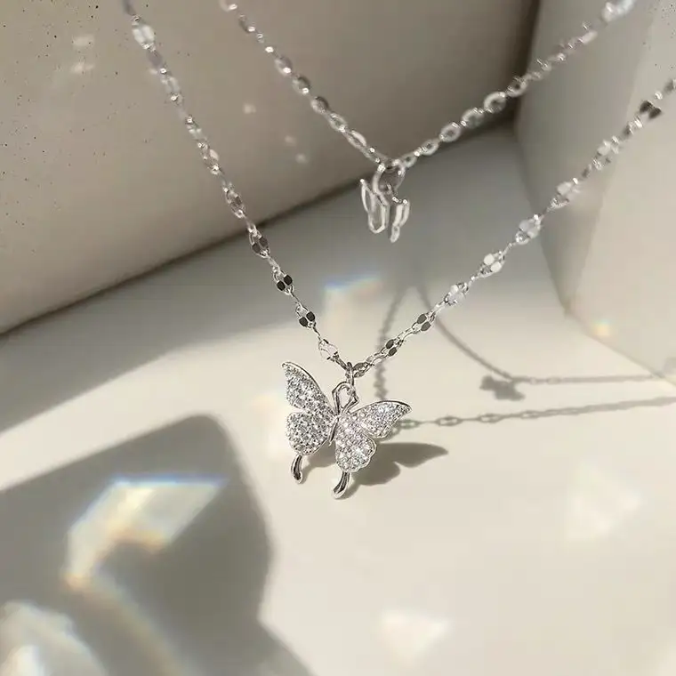 Mode Trendi Desain Sederhana Kristal Baik Kupu-kupu Ganda Liontin Kalung Choker Wanita Hadiah Perhiasan Pernikahan/