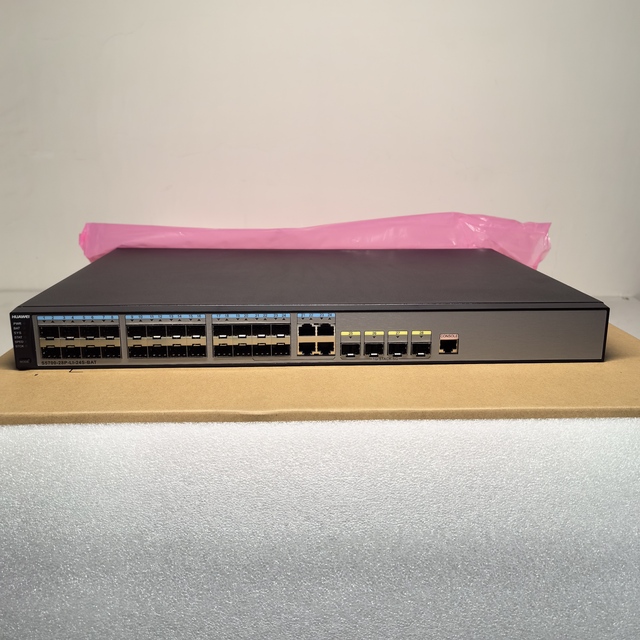 HW S5700-28P-LI-24S-BAT 24 100/1000BASE-X SFP 4(10/100/1000BASE-T Ethernet + 100/1000BASE-X SFP ) Enterprise Switch