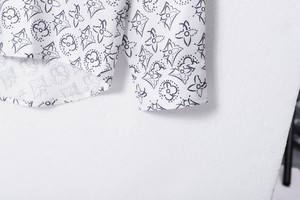 Camisa con Botones y Estampado de Monograma Estilo <span class=keywords><strong>Louis</strong></span> Vuitton, Camisa de Vestir Negra de Diseñador de Lujo - Product Image 5