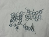 Ressort en alliage d'acier inoxydable personnalisé Ressorts de contact électrique Ressorts annulaires à pince plaqués zinc Bouton de broche