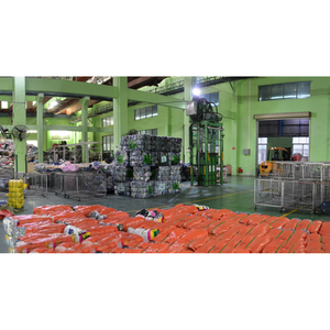 Vêtements d'été d'occasion à la mode pour femmes coréennes, y compris robe-manteau en jean-Différentes tailles dans les balles de vêtements d'occasion - Product Image 5