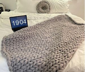 Chunky tricot <span class=keywords><strong>couverture</strong></span> jeter doux Chenille fil jeter à la main épais câble tricot <span class=keywords><strong>Crochet</strong></span> <span class=keywords><strong>couverture</strong></span> grande corde jeter <span class=keywords><strong>couverture</strong></span> pour canapé - Product Image 4