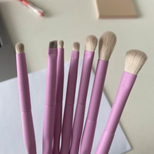 <span class=keywords><strong>2025</strong></span> <span class=keywords><strong>New</strong></span> Vegan không gây kích ứng tốt trang điểm tóc Kit Eye Shadow <span class=keywords><strong>Eyeshadow</strong></span> áp dụng nền tảng Kem che khuyết điểm với bàn chải cạo râu di động - Product Image 1