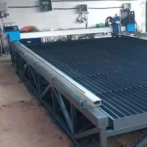 เครื่องตัดพลาสม่า CNC ความแม่นยำสูง 1530  ความแม่นยำ ±0.5 มม. ตัดโลหะได้ไร้เสี้ยน - Product Image 1