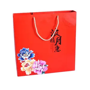 인쇄 된 빨간 우아한 브랜드 로고 고급 쇼핑 종이 가방 리본 핸들 맞춤형 소매 선물 종이 가방