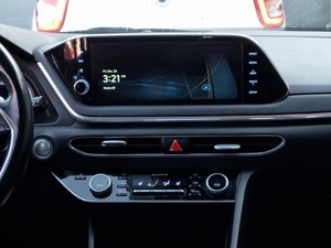 Sonata 2020 BLANCO, Auto Coreano, Sedán a Gasolina, Limpio, con Llave Inteligente, Cámara, Auto Duradero, Autos Coreanos de Segunda Mano - Product Image 5
