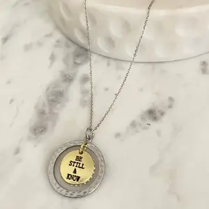 Hot Sale Jüdisches Christliches Schmuck geschenk, Edelstahl Inspirierende Halskette, Schrift Zitat Anhänger, Immer noch sein und wissen