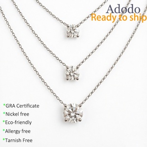 เครื่องประดับมอสซาไนต์ทรงกลมแบบมินิมอล ตัวเรือนทอง 14k ประดับเพชรโมอิสซาไนต์เม็ดเดี่ยว พร้อมใบรับรอง GRA - Product Image 1