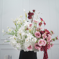 Bouquet de fleurs artificielles Calla Lily rouge et blanc mélangé DKB personnalisé de 70 cm, arrangement floral haut de gamme pour une décoration de mariage élégante